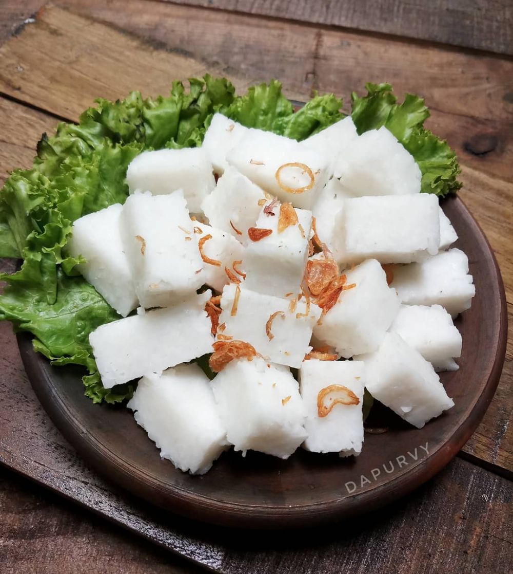 13 Cara membuat ketupat sajian andalan Lebaran, empuk, legit, dan mudah dibuat