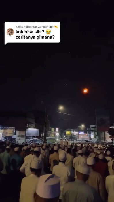 jamaah salat tarawih dalam minimarket TikTok