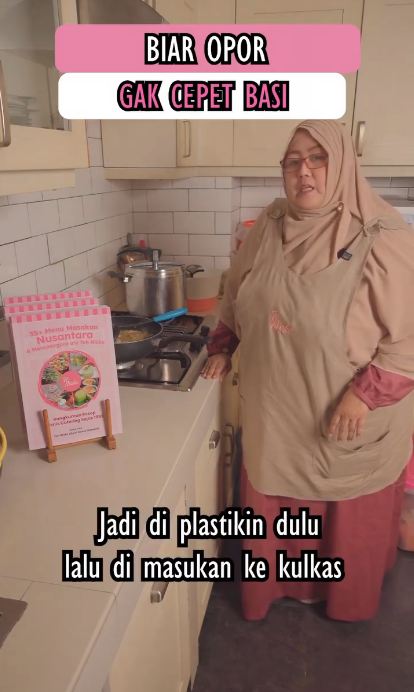 Tak basi hingga seharian, ini trik menyimpan opor ayam agar santannya tak pecah dan berubah rasa