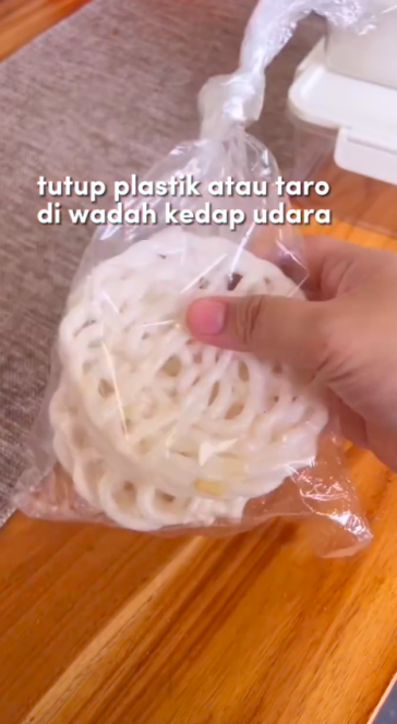 Tak perlu digoreng lagi, ini trik mengubah kerupuk putih melempem agar enak dan renyah lagi