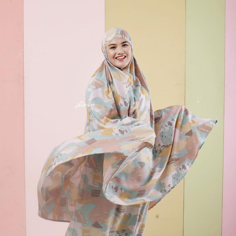 Herfiza Novianti istri Ricky Harun © 2024 brilio.net