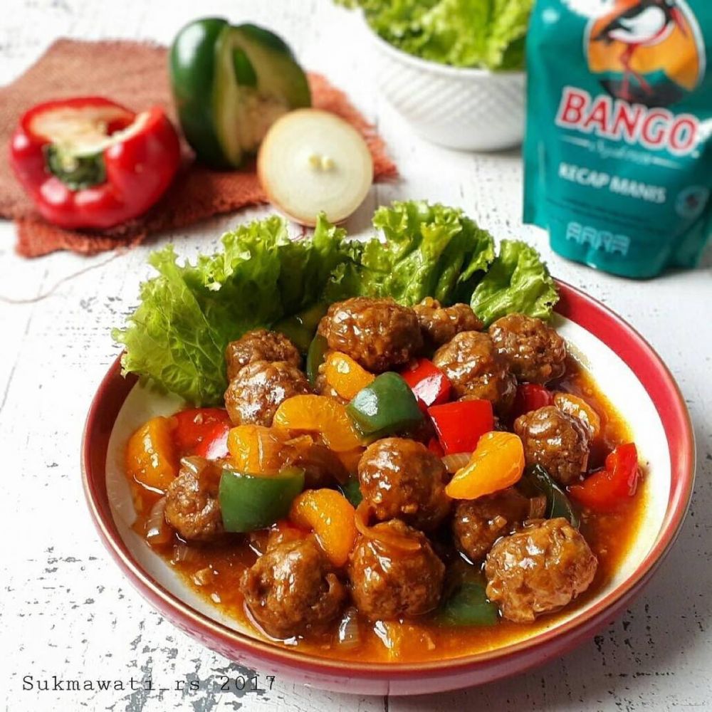 17 Resep bola daging berbagai bumbu untuk sahur, nikmat, simpel, dan menggugah selera