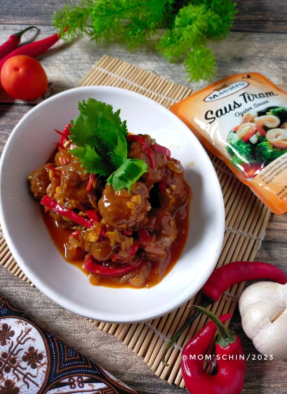 17 Resep bola daging berbagai bumbu untuk sahur, nikmat, simpel, dan menggugah selera