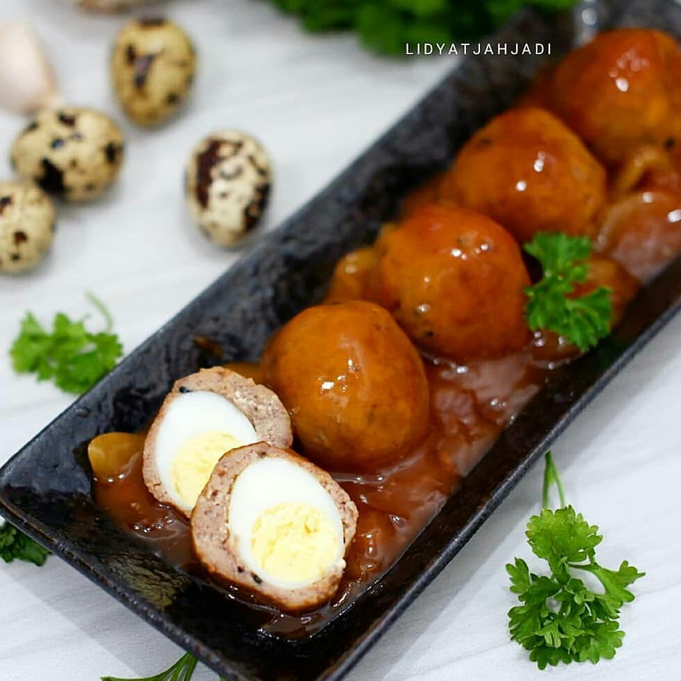 17 Resep bola daging berbagai bumbu untuk sahur, nikmat, simpel, dan menggugah selera