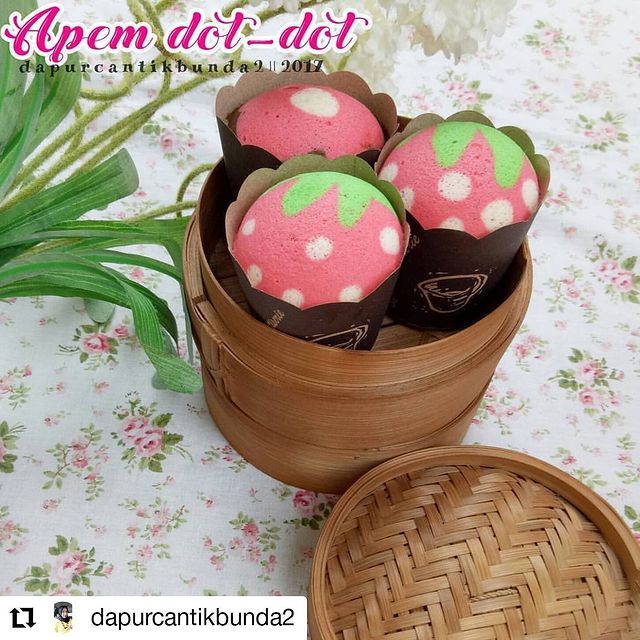 15 Resep kue basah tanpa mixer dan oven untuk Lebaran, legit, simpel, dan bikin nagih