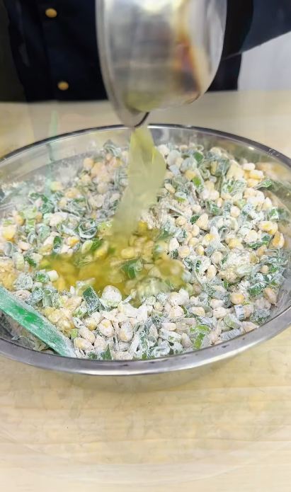 Tanpa baking soda dan margarin, ini trik bikin bakwan jagung renyah, tak berminyak, dan mudah ambyar