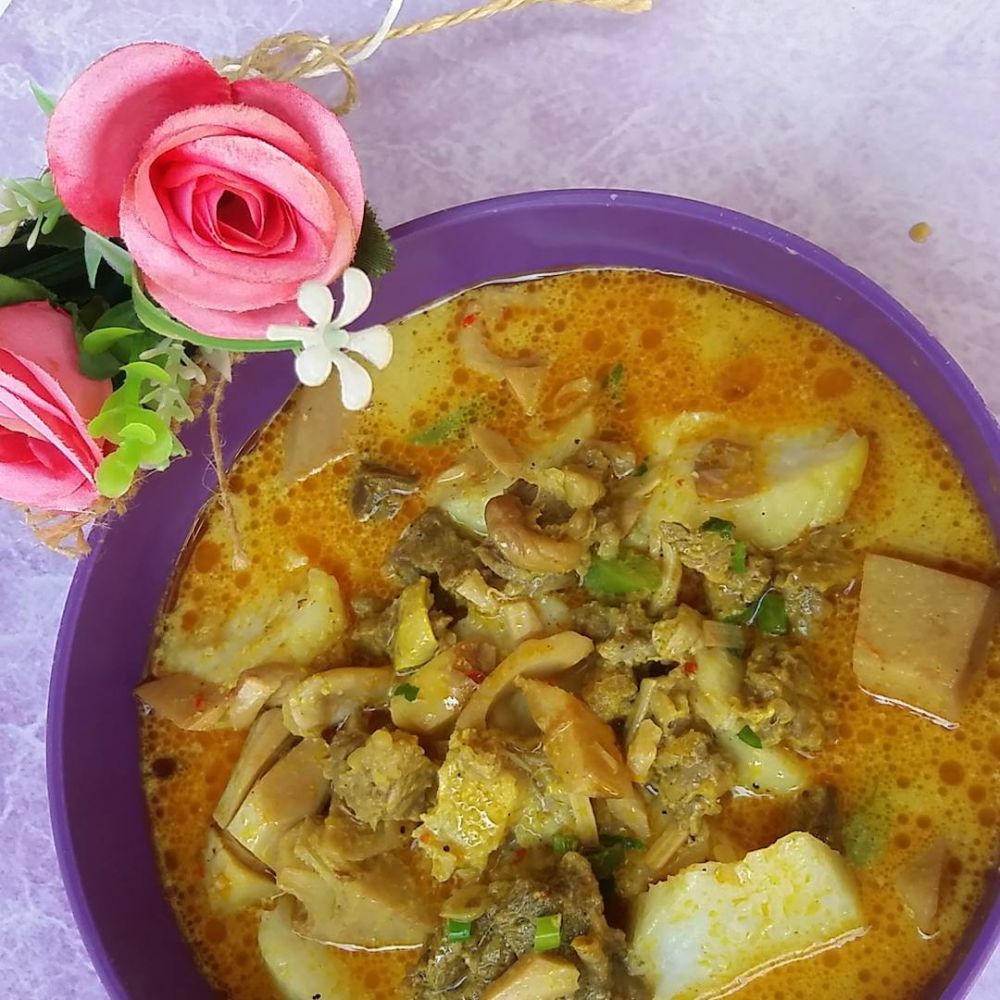 15 Resep lontong sayur sajian Lebaran, istimewa, enak, kuahnya nendang, dan praktis
