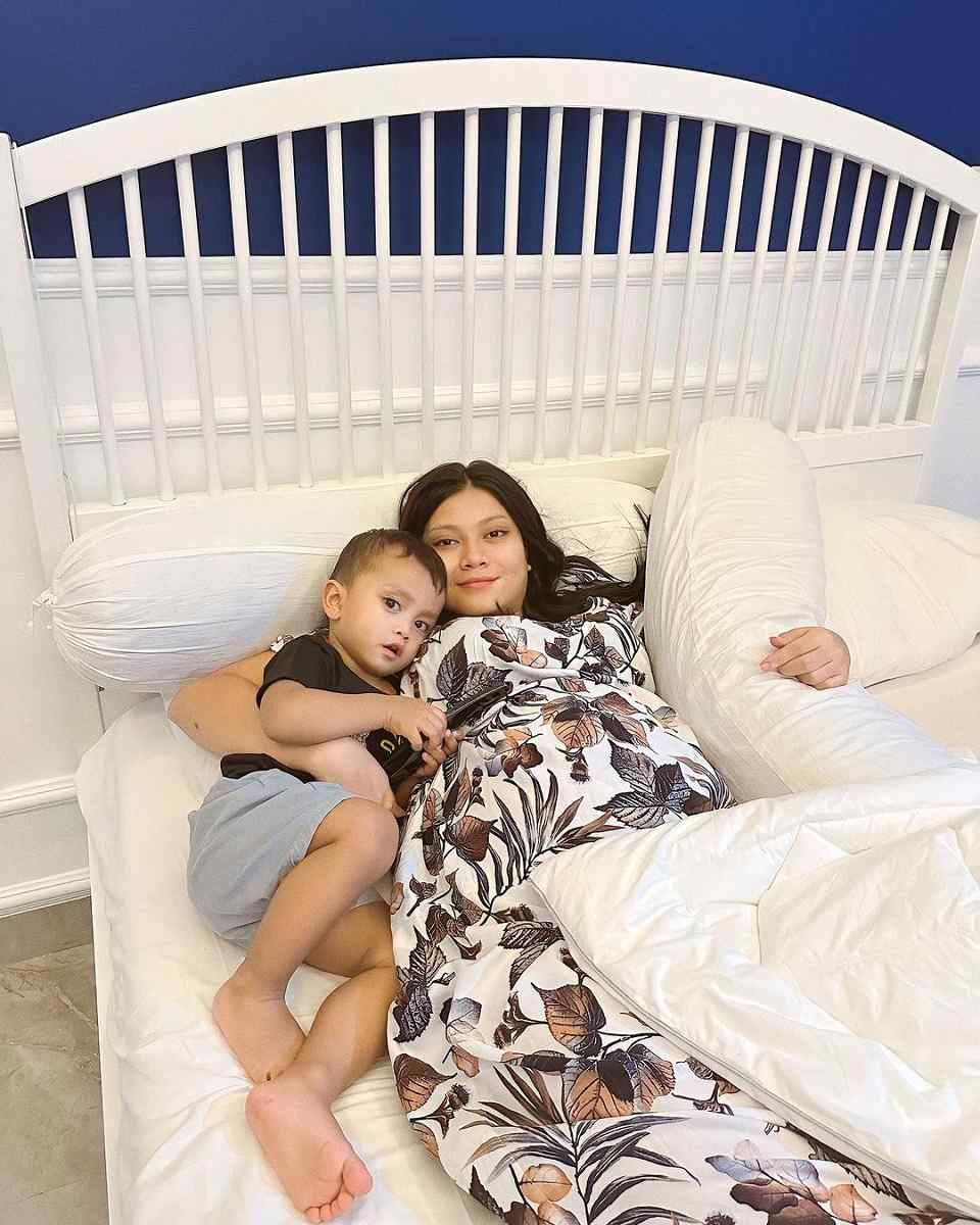 rumah hanum mega kolam renang air minum © 2024 brilio.net rumah hanum mega kolam renang air minum © 2024 brilio.net