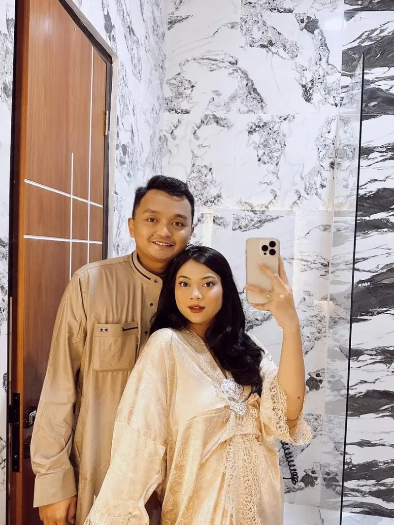 rumah hanum mega kolam renang air minum © 2024 brilio.net rumah hanum mega kolam renang air minum © 2024 brilio.net