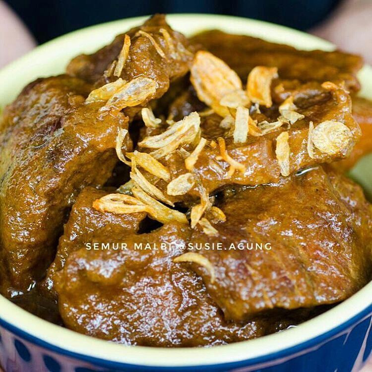 15 Resep semur daging spesial Lebaran, lezat, empuk, dan bumbu meresap