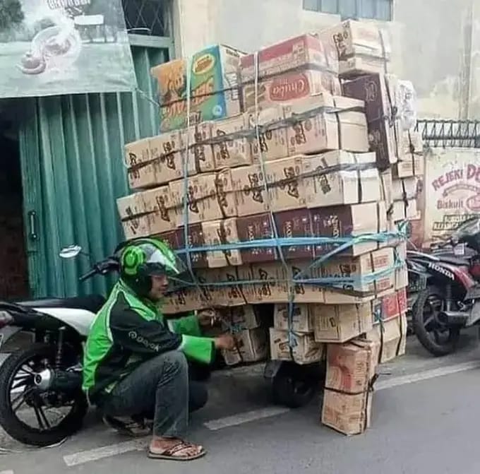 ojol bawa barang besar nyeleneh berbagai sumber