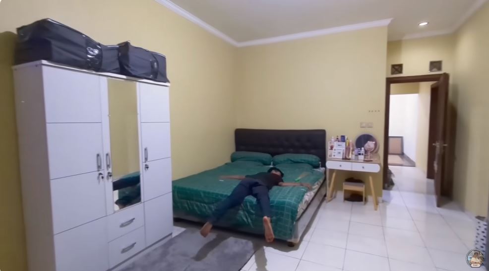 potret rumah tiko usai renovasi © YouTube potret rumah tiko usai renovasi © YouTube