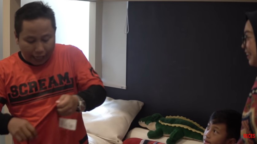 Potret kamar anak Narji © YouTube