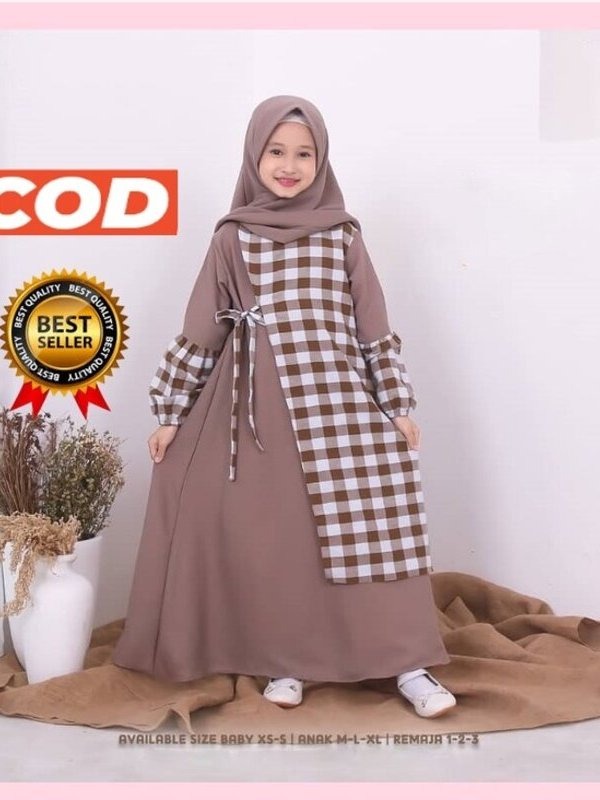 Model gamis anak simpel tapi mewah dan kekinian © 2024 brilio.net