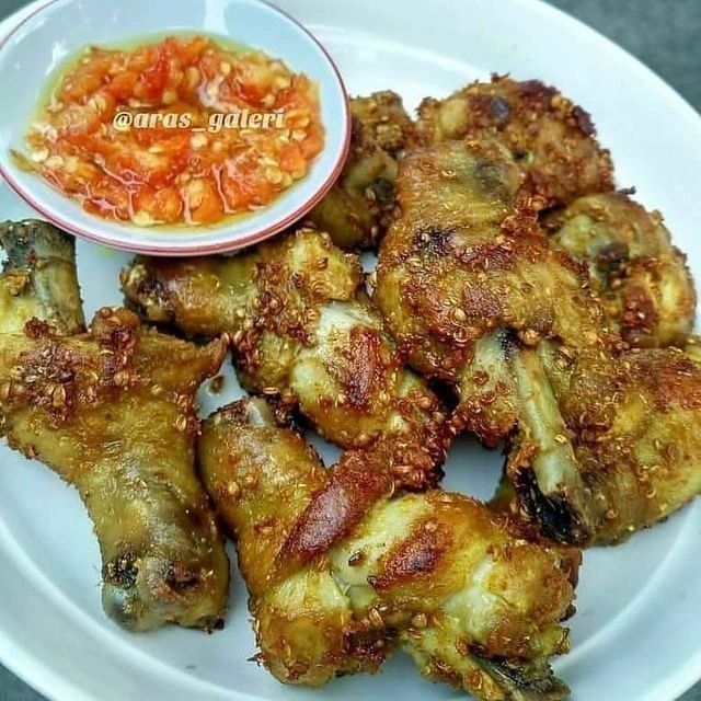13 Resep ayam goreng kampung untuk sajian Lebaran, lezat, praktis, dan menggugah selera