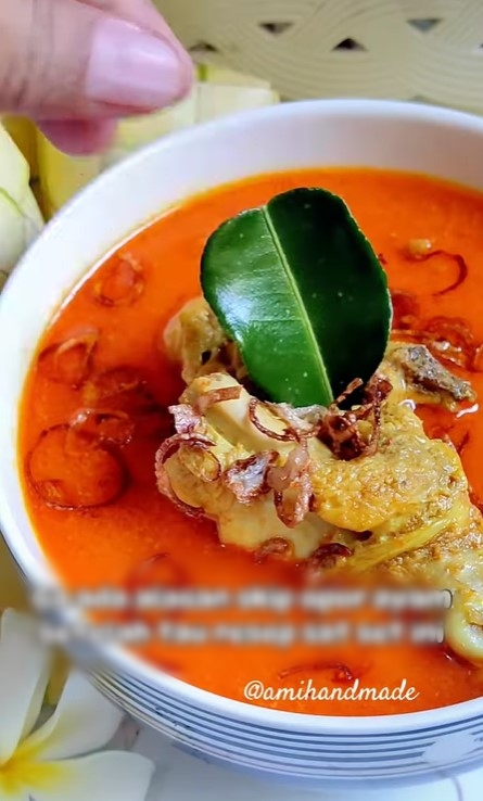 Cara jitu agar opor ayam yang hampir basi tetap aman dikonsumsi, cukup tambahkan 1 bumbu dapur ini