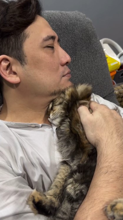 keberangkatan Cindy Tengku ke Kanada © Instagram