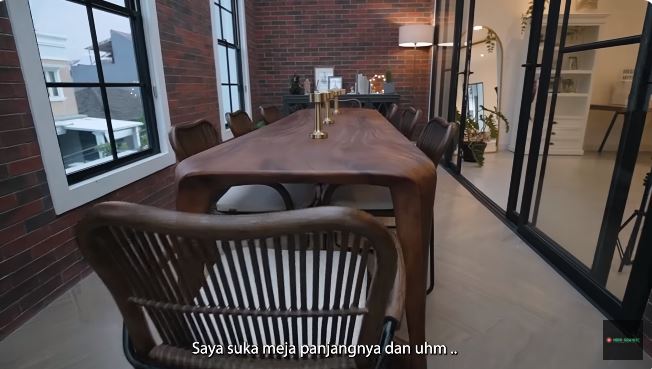 ruang kerja rianti unik © berbagai sumber ruang kerja rianti unik © berbagai sumber