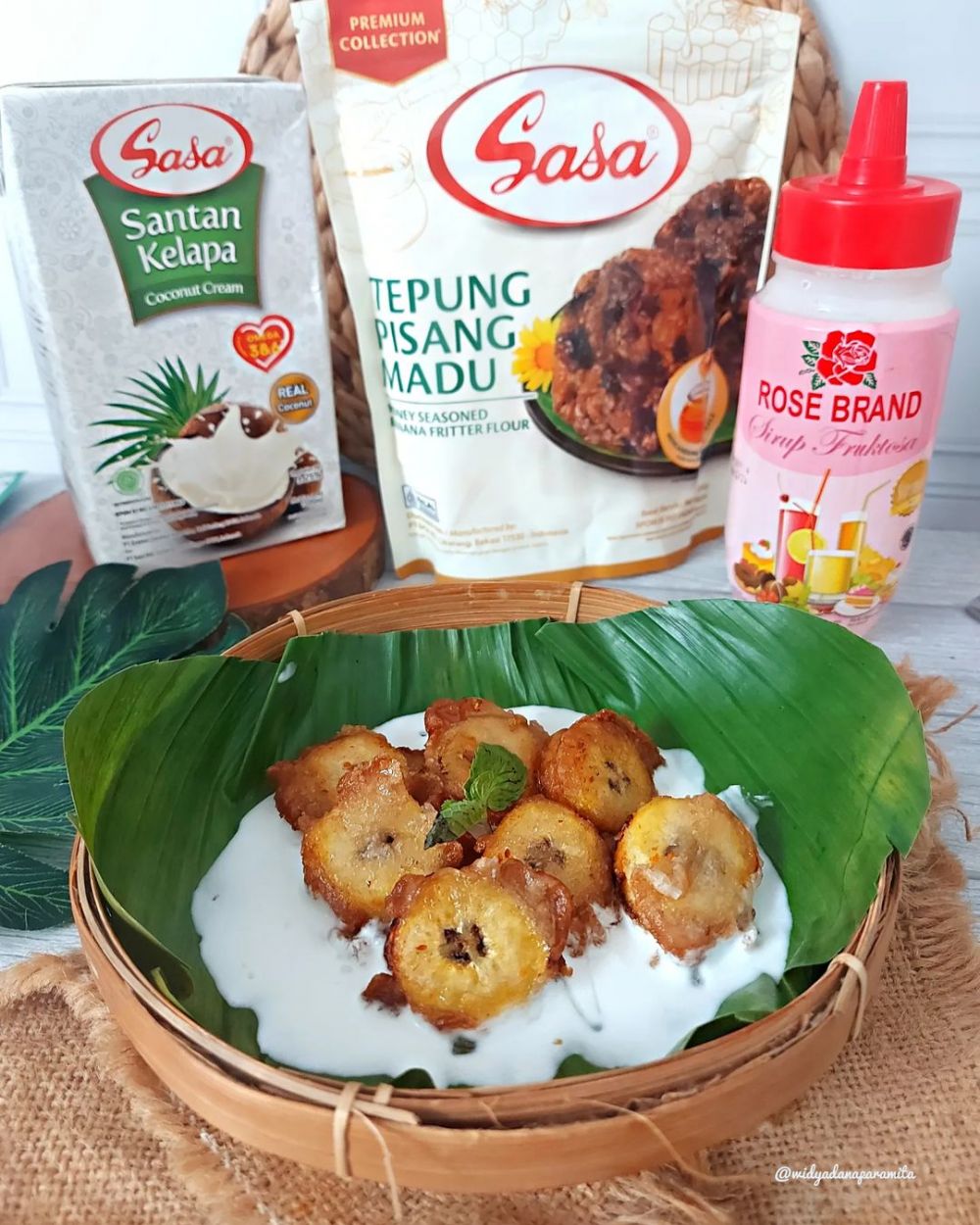 11 Resep pisang kuah santan untuk dessert, enak, praktis, dan legit