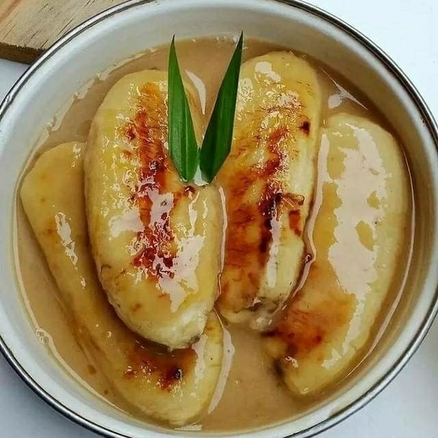 11 Resep pisang kuah santan untuk dessert, enak, praktis, dan legit