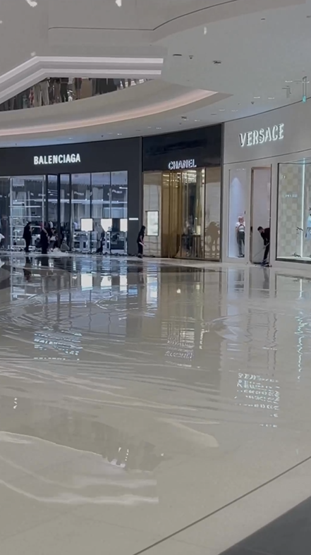 Anang Hermansyah & keluarga sempat terjebak banjir saat di Dubai © 2024 brilio.net