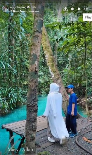 potret Dinda Hauw bareng gadis lokal bak filter AI © 2024 brilio.net