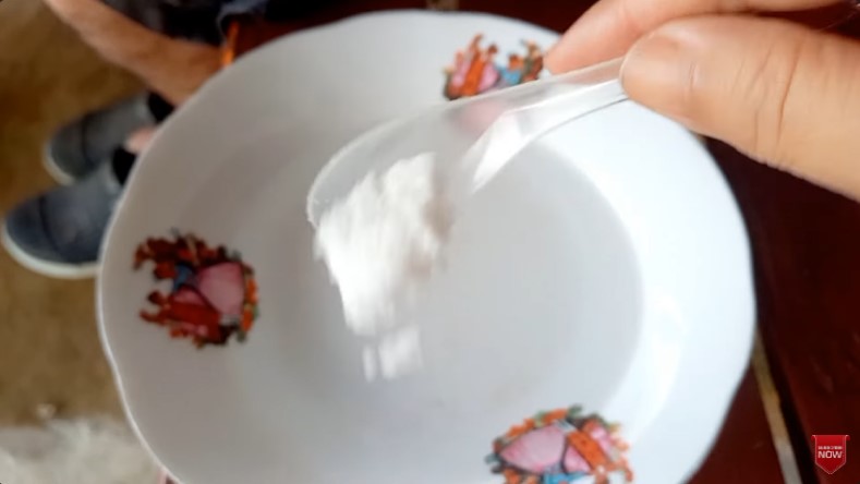 Bukan diambil dengan jarum, ini trik atasi kulit kesusupan cukup andalkan 1 bumbu dapur