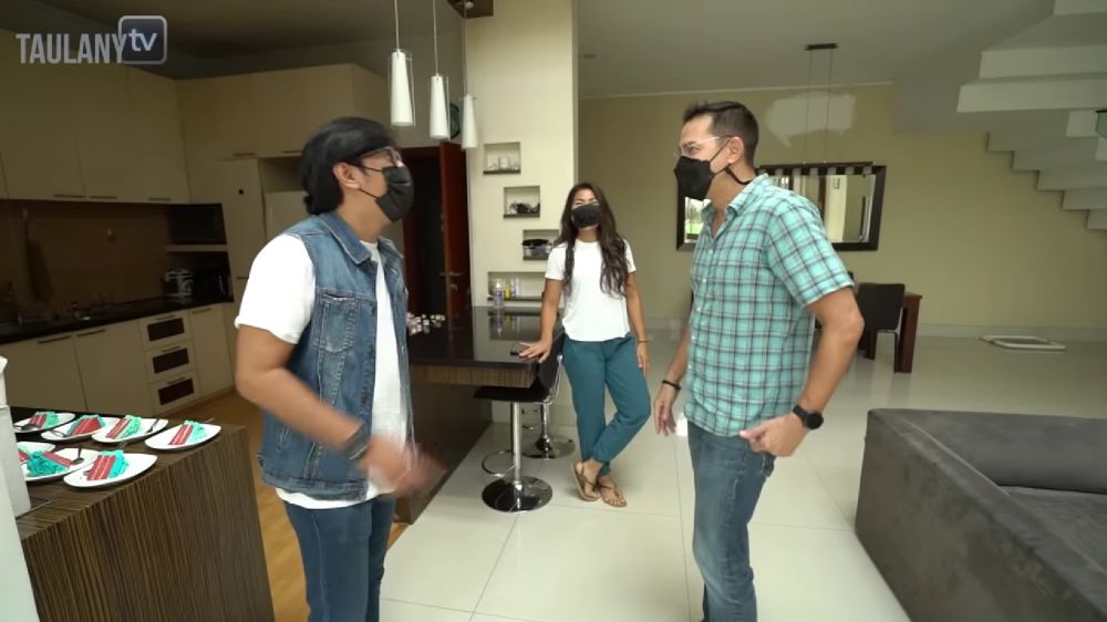 dapur rumah ari wibowo © 2024 brilio.net