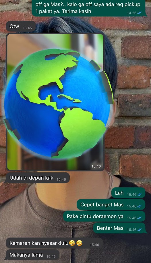 Chat lucu kurir pas anter paket customer dari berbagai sumber