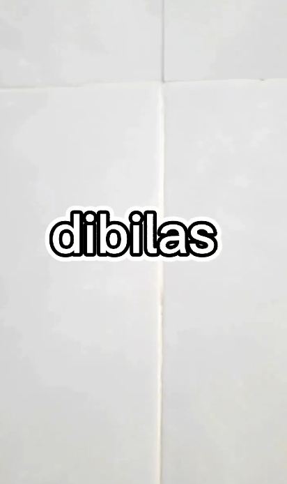 Bersih dalam 15 menit, ini trik hilangkan kerak kuning di nat keramik kamar mandi pakai 1 bahan dapur