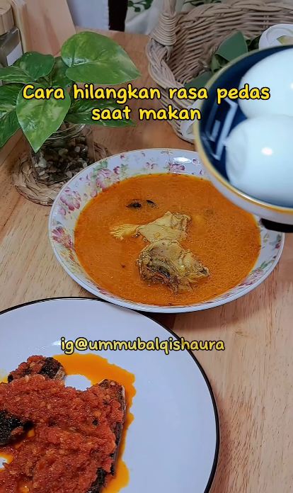 Bukan langsung minum air, ini cara mengatasi kepedasan di mulut cuma pakai 1 bahan makanan