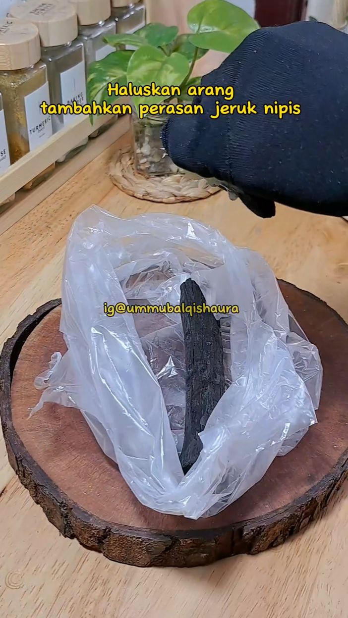 Tanpa soda kue, cara ampuh hilangkan kerak gosong pantat panci ini cuma pakai tambahan 1 bahan dapur