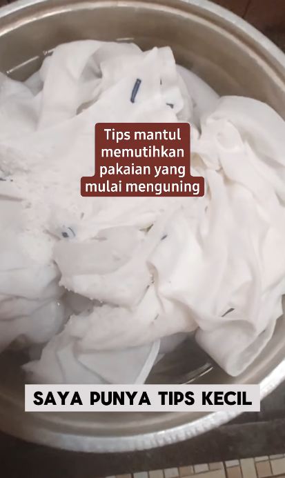 Bukan direndam pemutih, begini cara memutihkan baju kuning dan kusam cuma pakai 1 bahan dapur