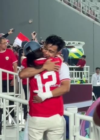 Setia dampingi suami di Piala Asia U-23 © Instagram