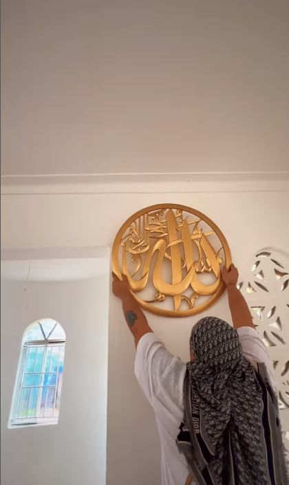 masjid ivan gunawan berbagai sumber