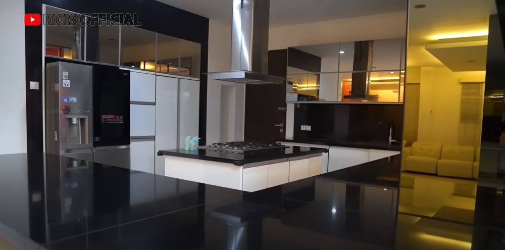 potret rumah baru Ria Ricis © 2024 brilio.net