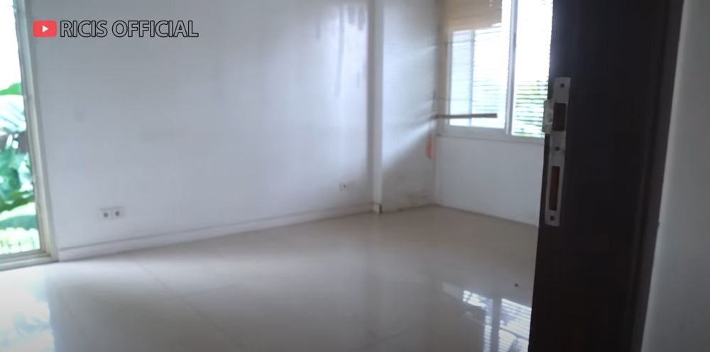 potret rumah baru Ria Ricis © 2024 brilio.net