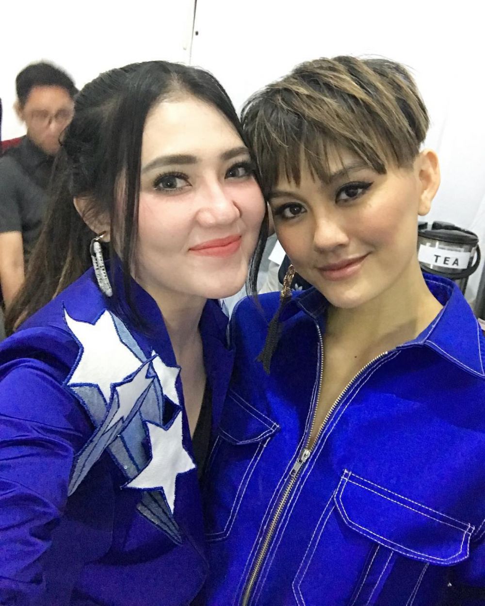 aktris cantik ketemu idola sesama seleb © berbagai sumber aktris cantik ketemu idola sesama seleb © berbagai sumber