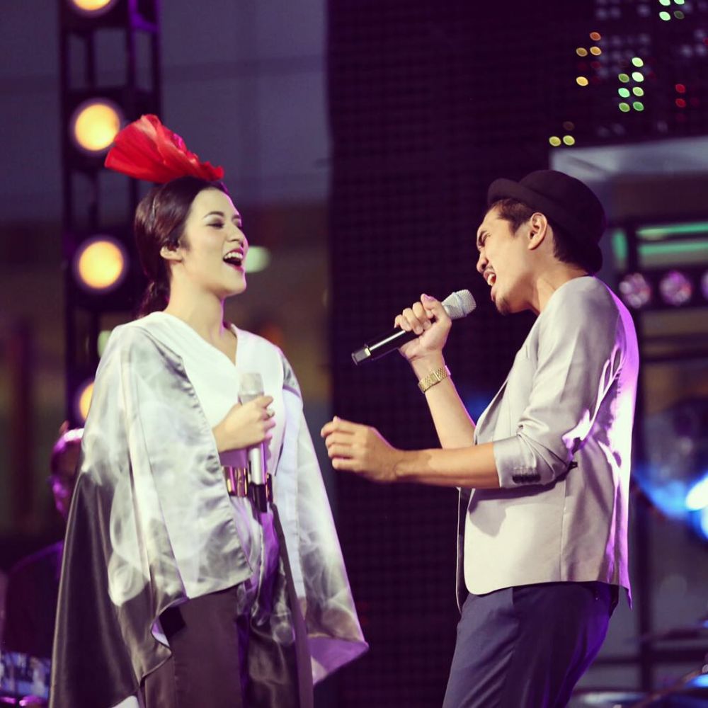 aktris cantik ketemu idola sesama seleb © berbagai sumber aktris cantik ketemu idola sesama seleb © berbagai sumber