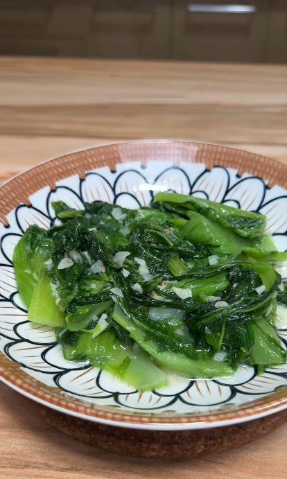 Trik mengurangi rasa pahit pada sayur sawi pahit, ampuh pakai 2 bumbu dapur ini