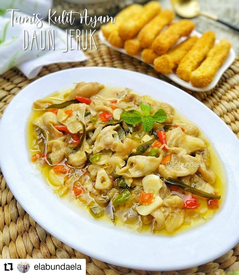 13 Resep tumis kulit ayam paling praktis, gurih, sedap, dan antiamis