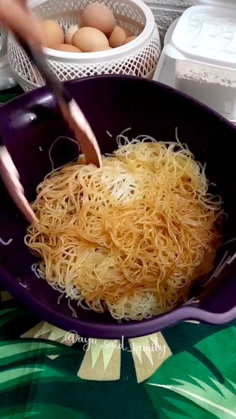 Tanpa direbus dulu, ini trik bikin bihun goreng jadi gurih, kenyal, tak hancur, dan tidak cepat basi