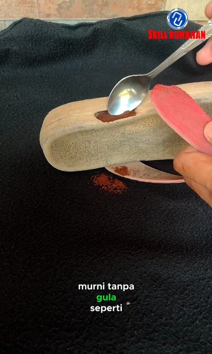 Jangan cuma dilem, ini trik memperbaiki tali sandal putus agar semakin kencang pakai 1 bahan dapur