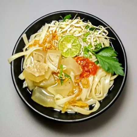 13 Resep olahan mie kuning kuah, lezat, gurih, dan menggugah selera