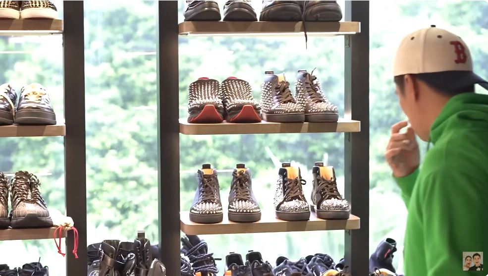 potret kamar aurel hermansyah © YouTube