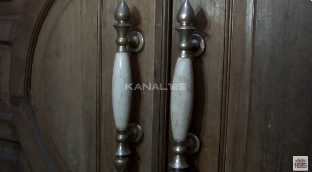 Pakai 3 bahan dapur, ini cara bersihkan gagang pintu berbahan kuningan dekil kusam agar kinclong lagi