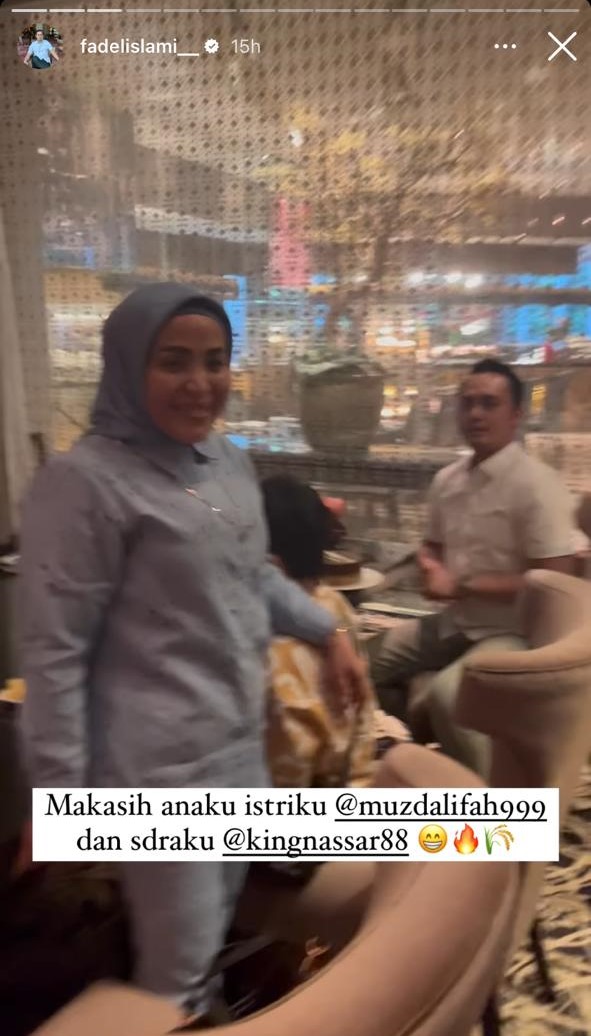akur dengan keluarga mantan istri, nassar beri kejutan ultah fadel © berbagai sumber akur dengan keluarga mantan istri, nassar beri kejutan ultah fadel © berbagai sumber