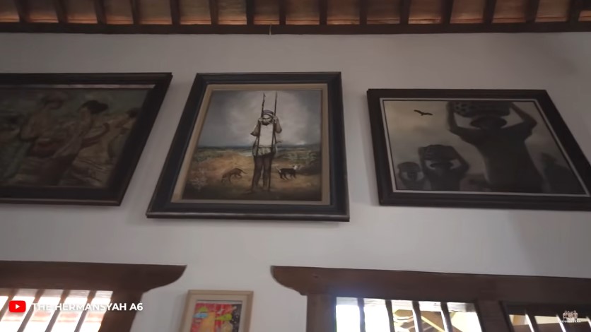 ruang tamu Rieke Diah Pitaloka © YouTube