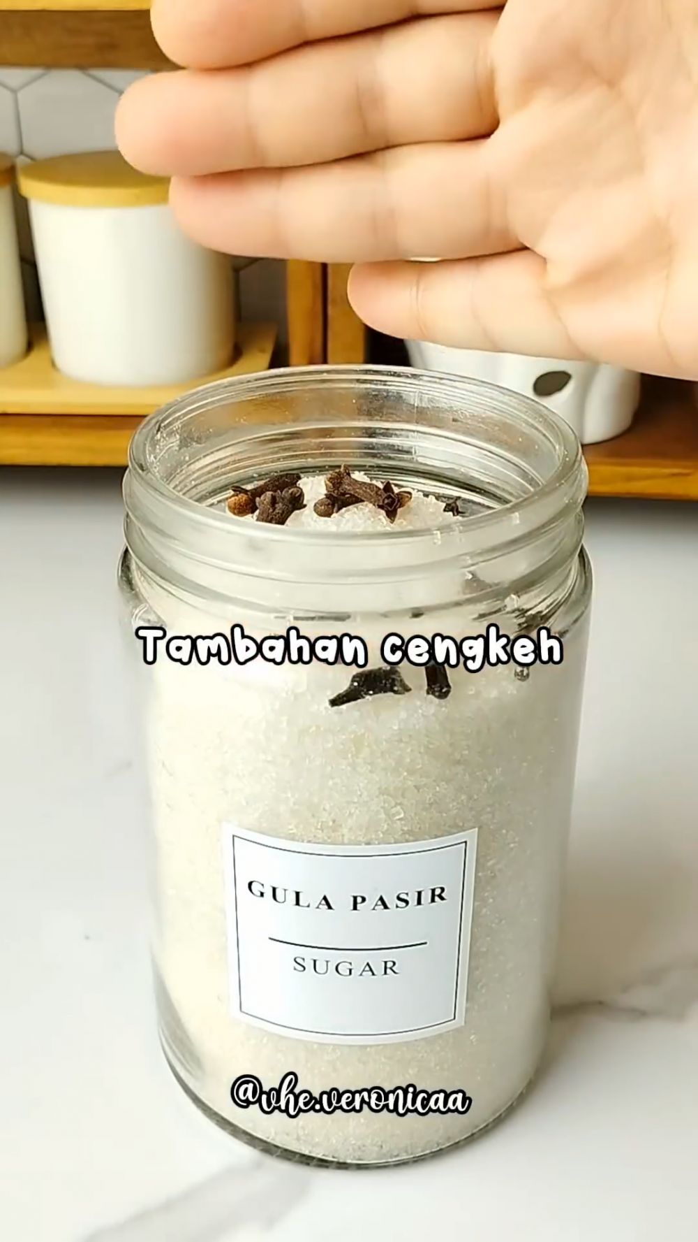 Tanpa perlu dijemur, begini cara mengusir semut dari toples gula dengan cepat pakai 1 bumbu dapur