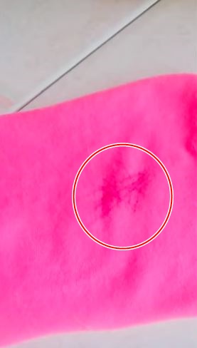 Tanpa digosok deterjen, begini cara ampuh hilangkan noda tinta di kain cuma pakai 2 bahan dapur